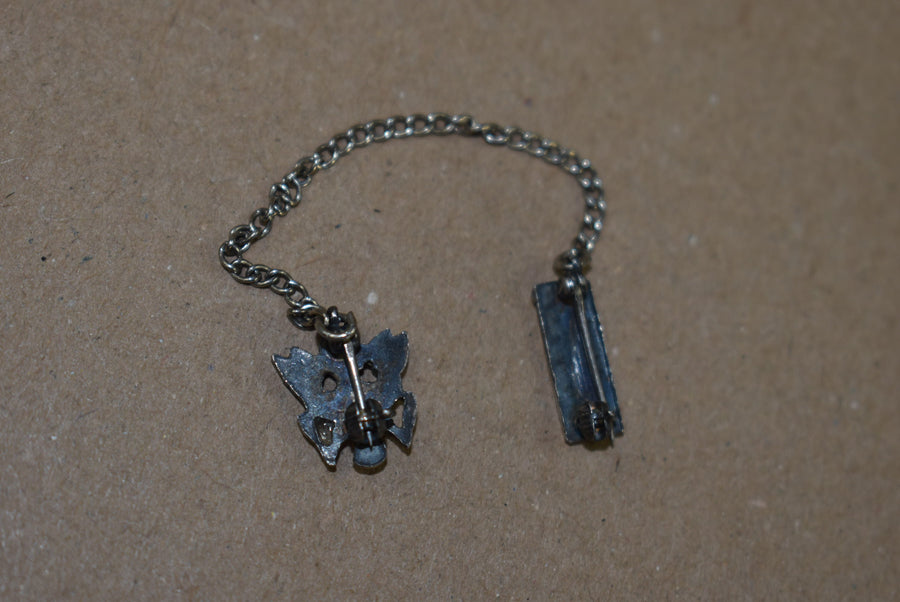 Broche chérie
