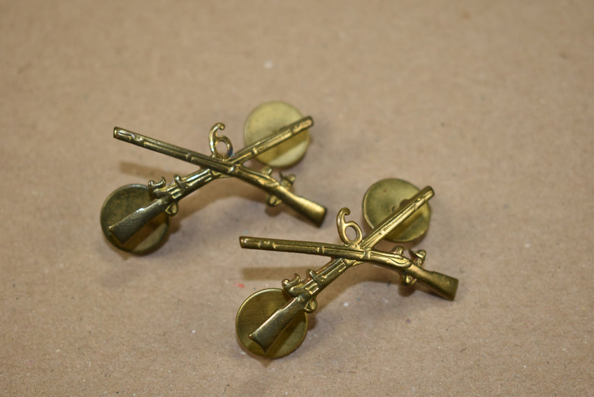 Paire de fusils croisés du 6ème Régiment d'Infanterie