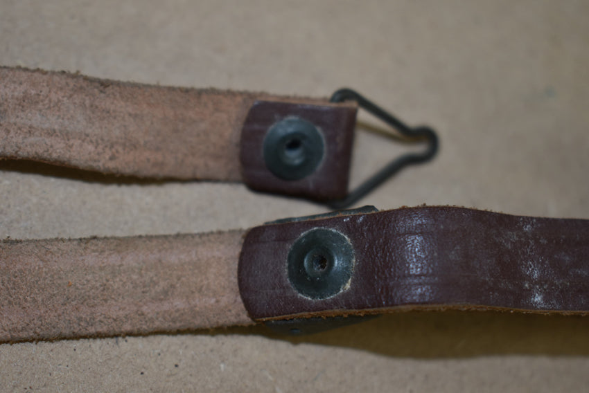 Jugulaire en cuir pour sous-casque