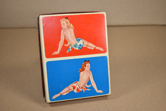 Varga Pin Ups jouer de cartes