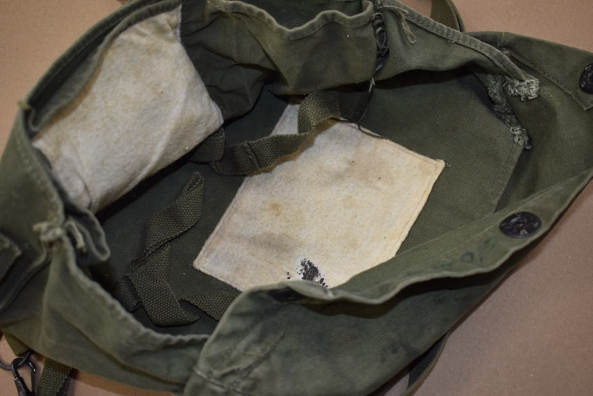 Sac pour masque à gaz lightweight