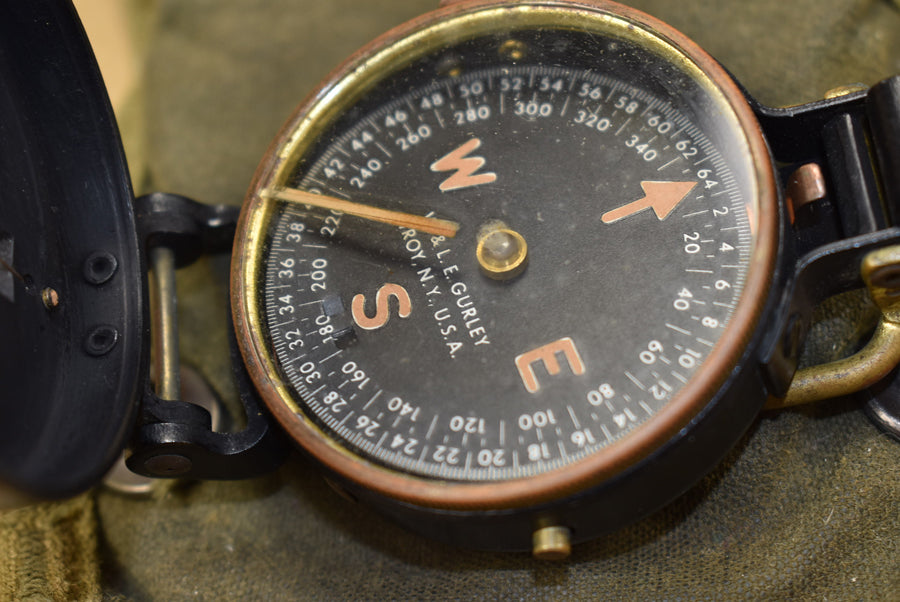 Boussole Lensatic en pochette