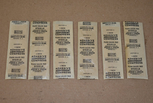 Six pansements adhésifs