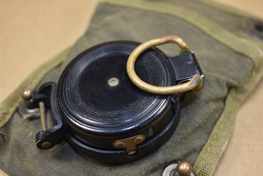 Boussole Lensatic en pochette