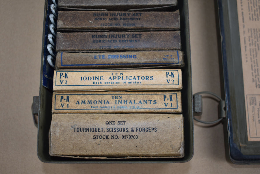 Boîte de premiers secours, 12 unités, pour véhicule, pleine