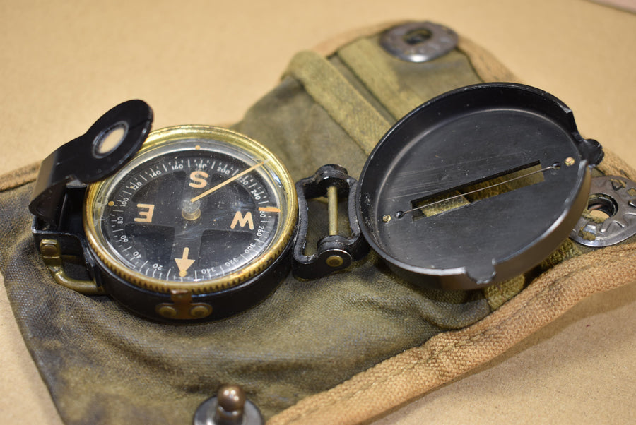 Boussole Lensatic en pochette