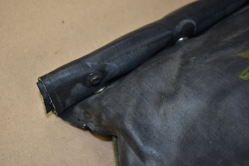 Housse M7 pour masque à gaz d'assaut