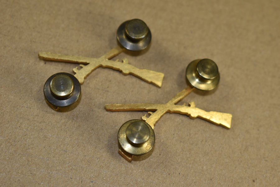 Paire d'insignes d'officier d'infanterie