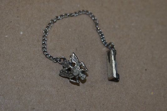 Broche chérie