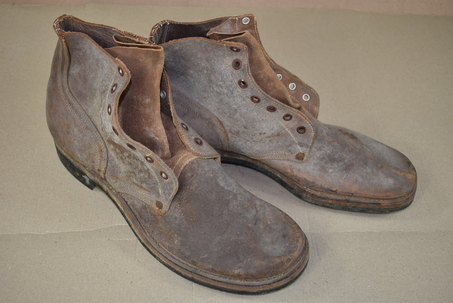 Brodequins en cuir tourné