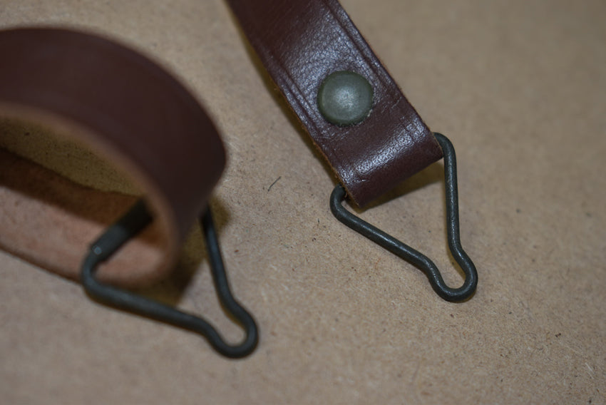 Jugulaire en cuir pour sous-casque