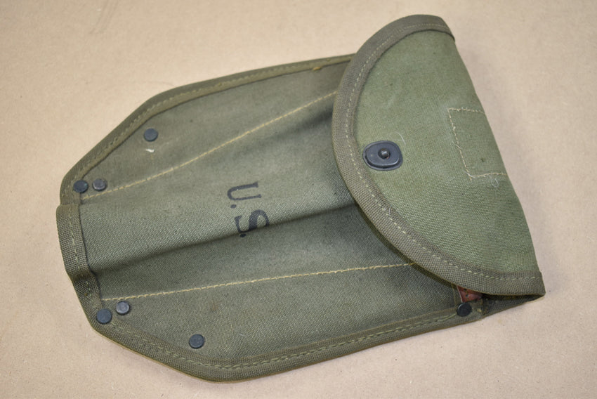 Etui de pelle pliante