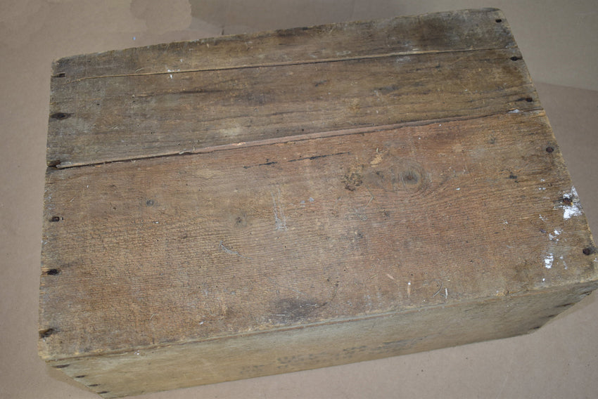 Caisse en bois de ration C