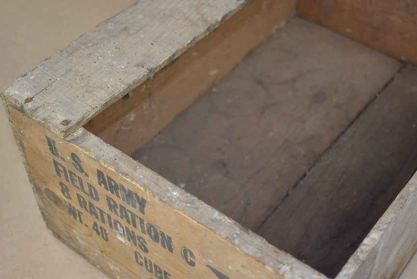 Caisse en bois de ration C