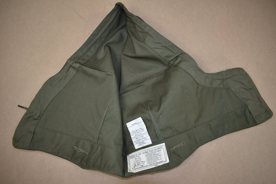 Capuche de blouson M-43