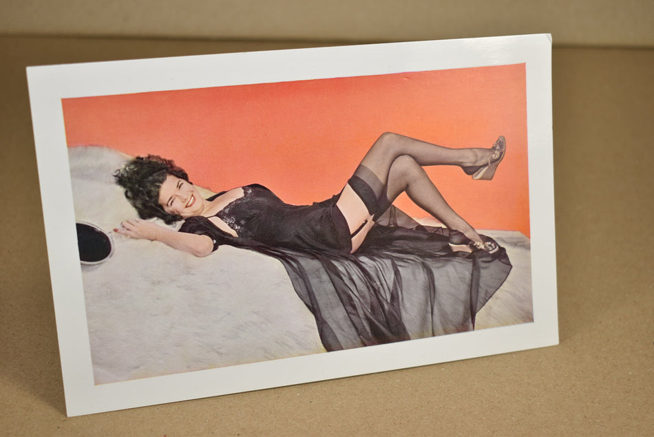 Carte postale Pin-Up