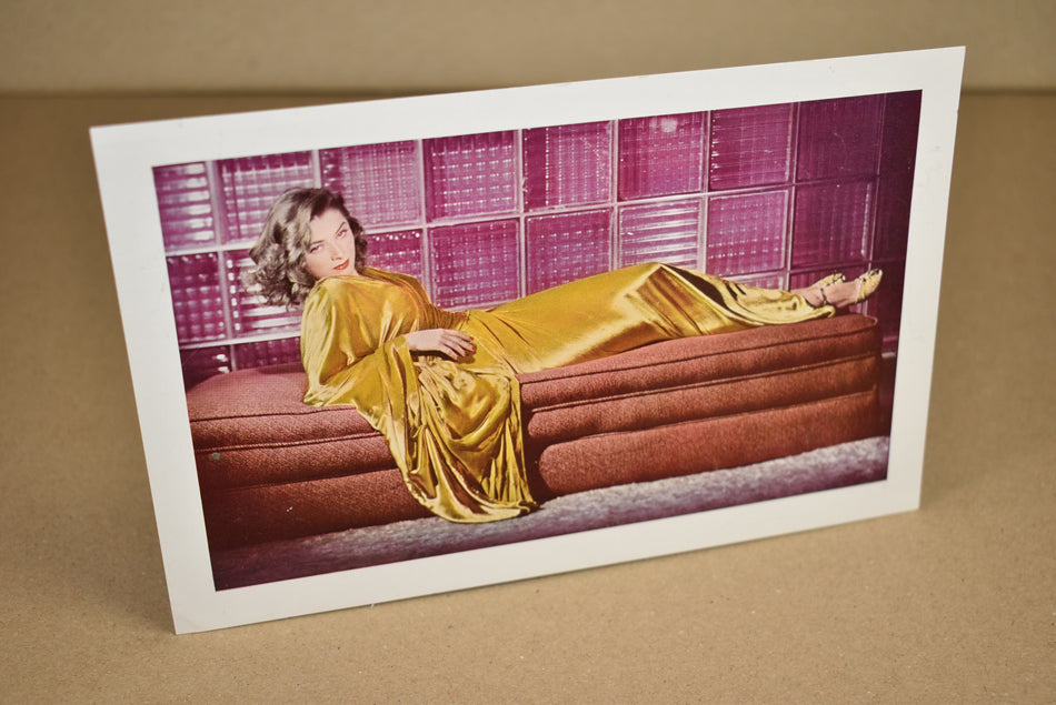 Carte postale Pin-Up