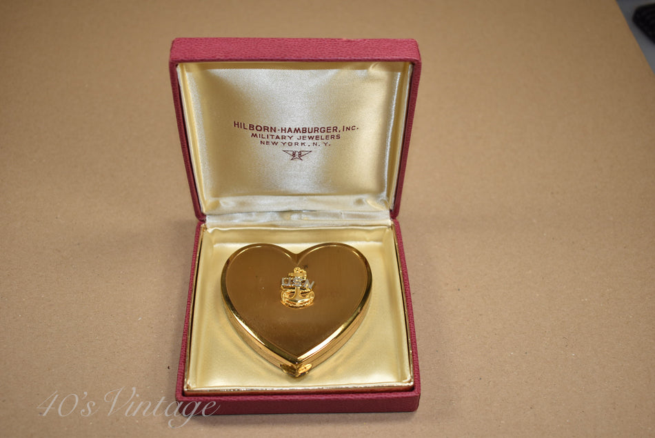 Poudrier dans sa boîte d'origine