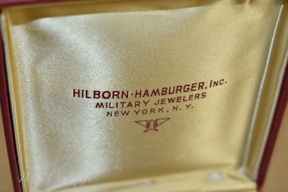 Poudrier dans sa boîte d'origine