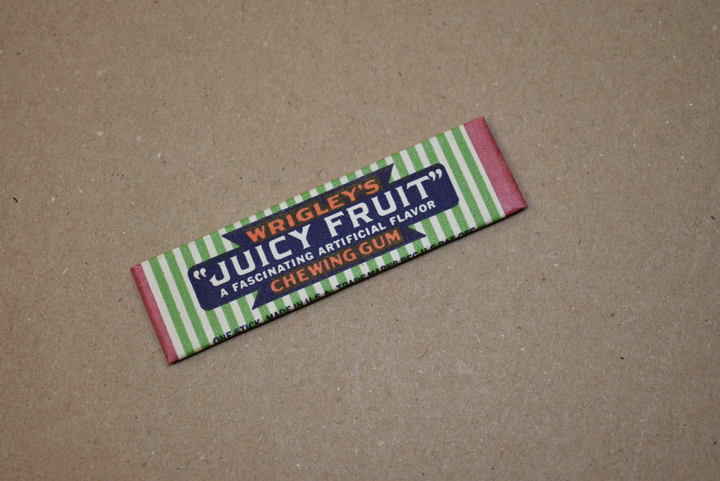 Chewing gum Wrigley's Juicy Fruit