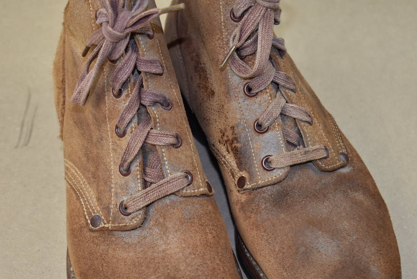 Brodequins en cuir tourné