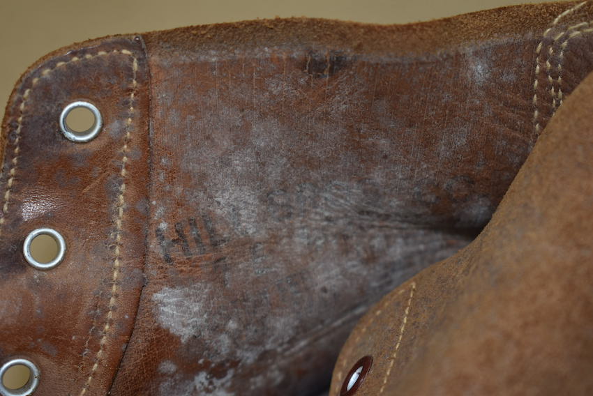 Brodequins en cuir tourné